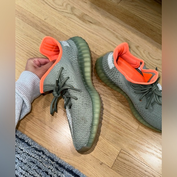 Yeezy Boost 350 V2 Desert Sage - gently used and authentic - Picture 7 of 9